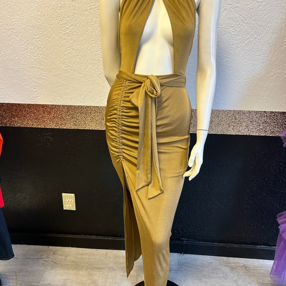 Gold and Gratification - Picture 2 of 3